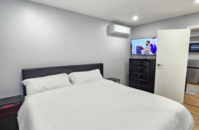 Elegant Suite near JFK Airport