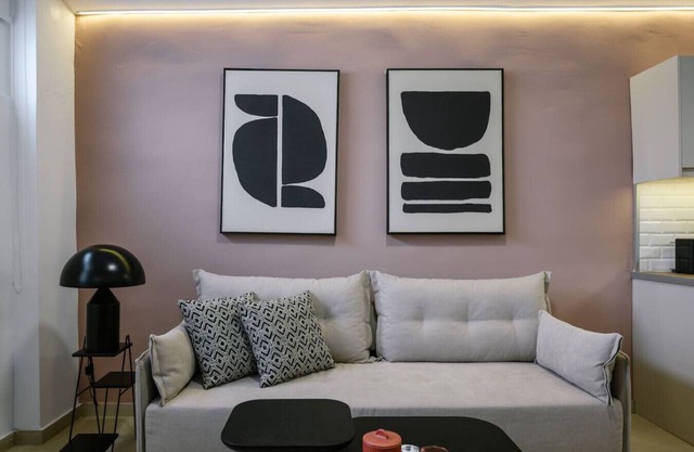 Elegant Urban Stay in Piraeus