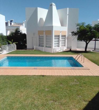 Elegant Villa in Albufeira with Private Pool.