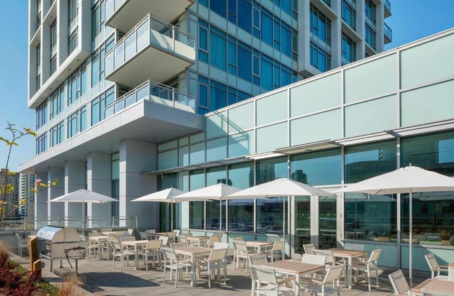 Element by Westin Vancouver Metrotown
