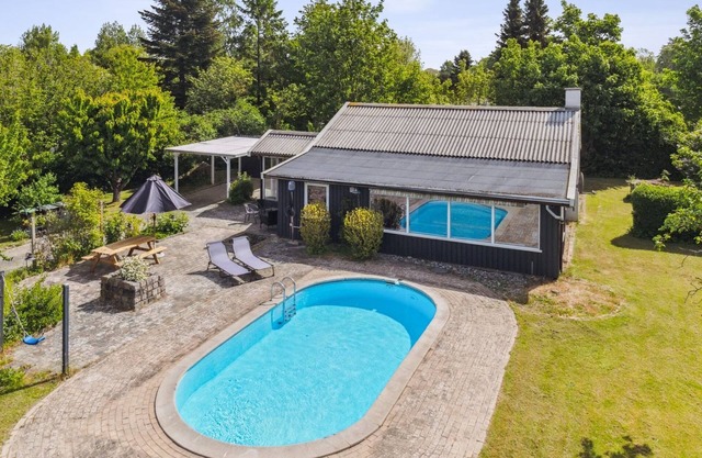 "Elemine" - 300m to the fjord by Interhome