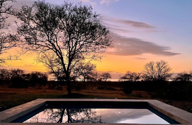 Elephant Kraal - Avery House