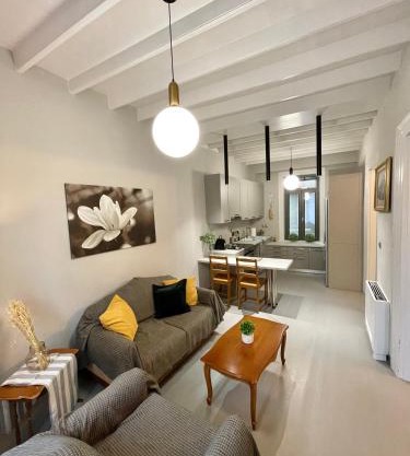 Elia downtown Towerhouse