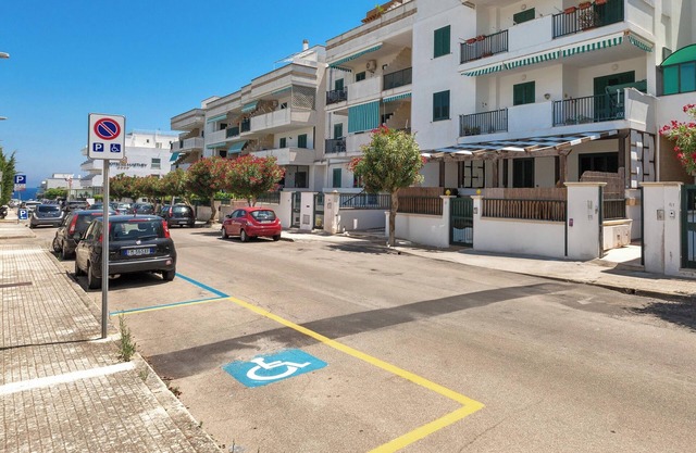 Elia Home - Mono by BarbarHouse