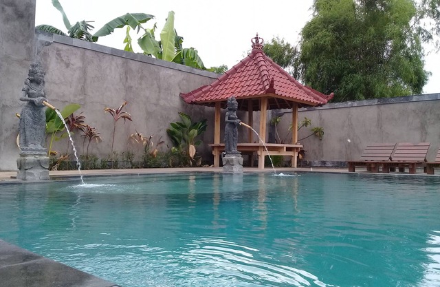 Eliska Sari Bungalows