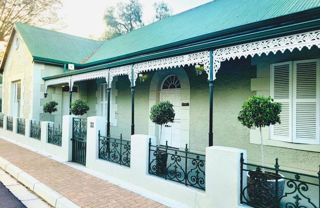 Elizabeth's Cottage