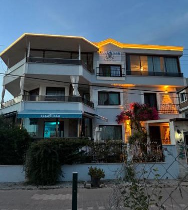 Ella Willa Suite House Butik Otel