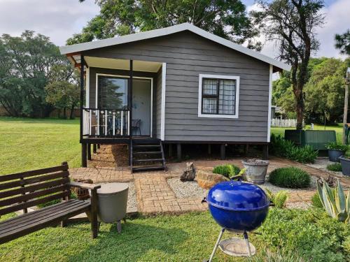 Elmscote Cottages - Cabin 2
