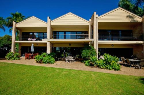 Elsinor Townhouse 2