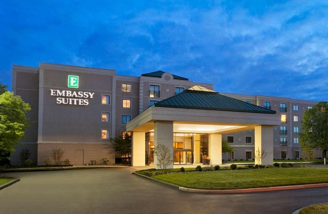 Embassy Suites by Hilton Philadelphia Airport