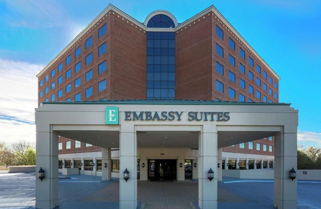 Embassy Suites by Hilton Dallas-Love Field
