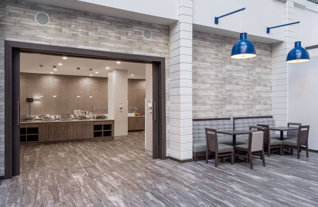 Embassy Suites by Hilton Baltimore Hunt Valley