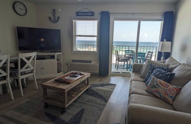 Emerald Skye 31-1 Bedroom, Beach Front