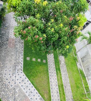 Emerald Villa