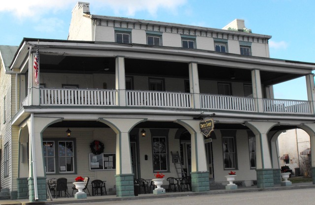 Empire House Hotel