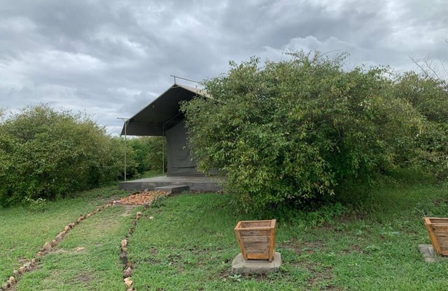 Emunyan Mara Camp