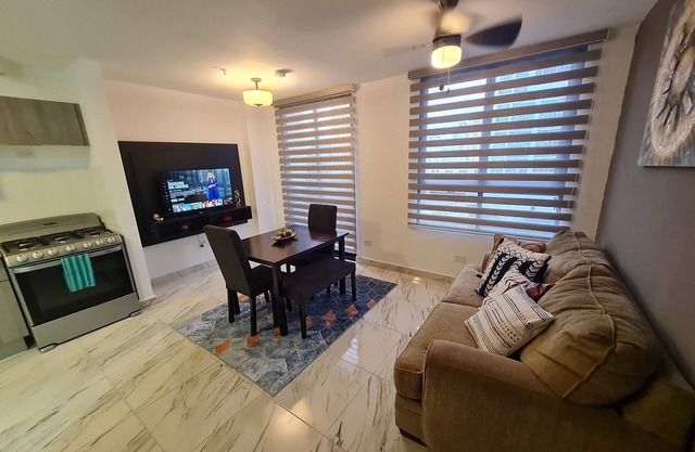 En el Corazón del Area Bancaria, Lugares de Interes a Metros del Apartamento