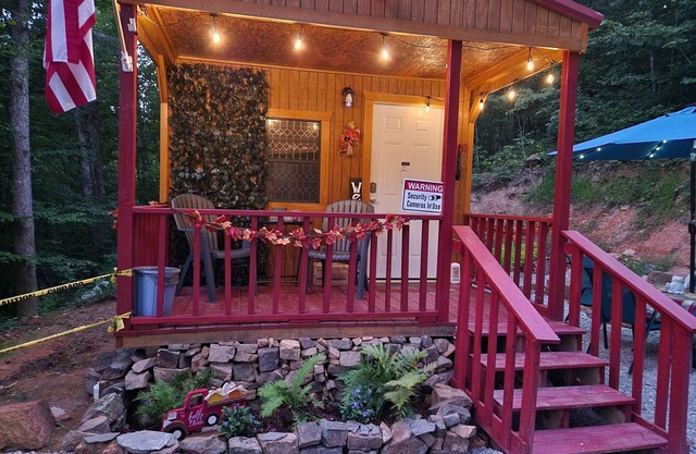 Enchanted Forest tiny house mountain views remote private Norris Lake 2.7 miles