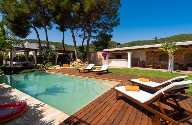 Enchanting Villa "Casa Es Pins" with Pool, Terrace, Air Conditioning & Wi-Fi