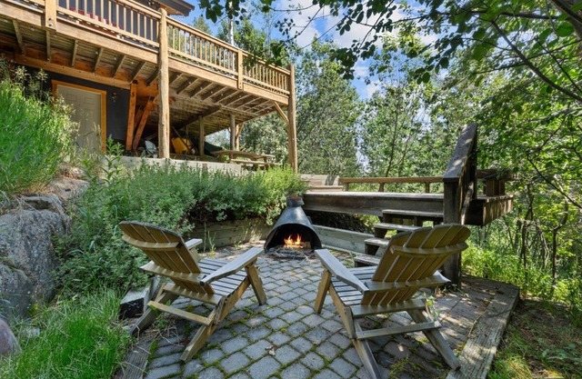 Enchanting 3-bedroom mountain chalet with WiFi in Wilson