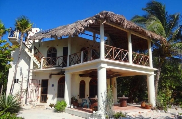 Enchanting Beach Villa- Snorkeling, Fishing, Kayaking Costa Maya Reefs