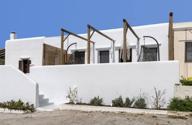ENDLESS BLUE from Syros - Vari resort