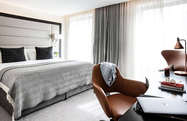Enjoy a Hassle-Free and Suiting Stay! 2 Relaxing Units, Downtown Location!