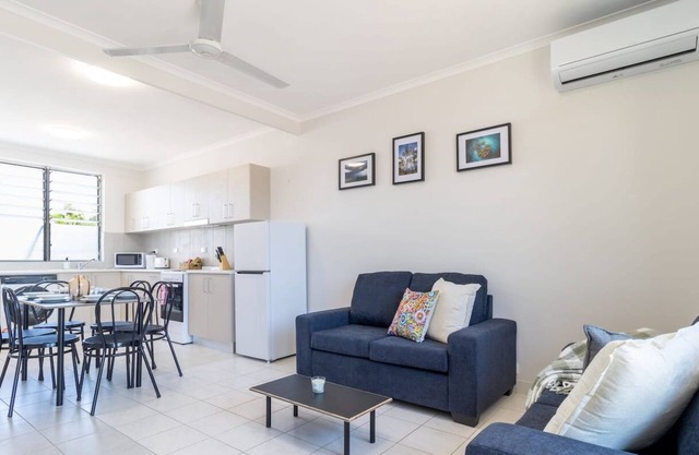 Enjoy affordable accomodation a short walk away from the stunning Nightcliff foreshore