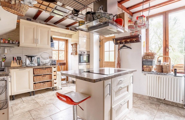 Enjoy peace and quiet in this former watermill with visible half-timbering.