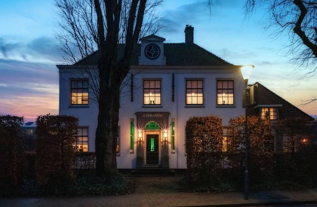 Enjoy staying in a real Dutch Mansion from 1695!