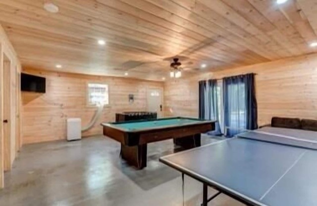 Enjoy the summer at Douglas Lake nearby Smoky Mountains, Pigeon Forge/G-burg