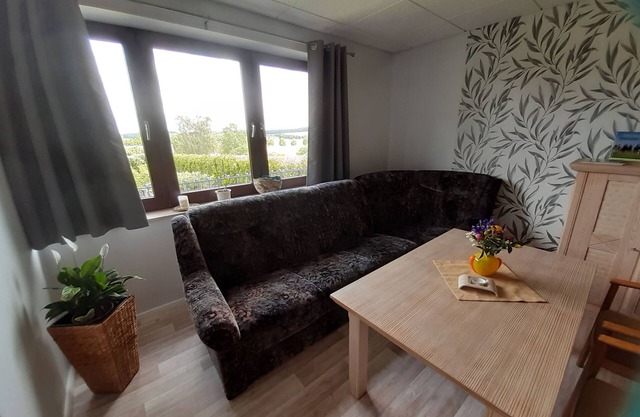 Enjoy your stay with up to 2 people in our approx. 36 m² apartment. Parking space, terrace in the courtyard for a relaxed barbecue evening!