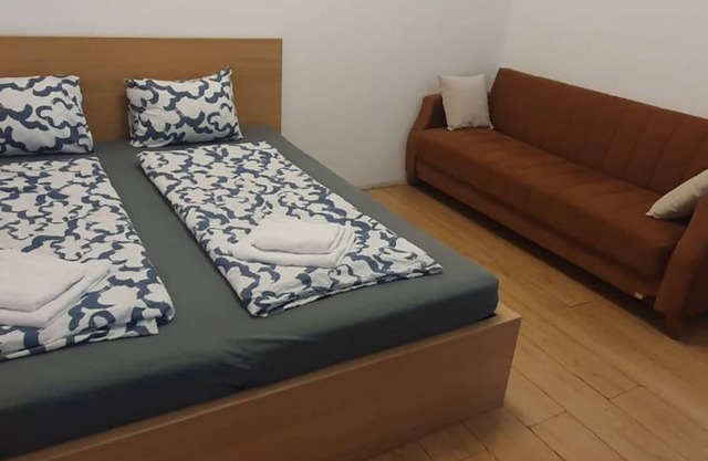 Enkplatz U3 15min to Center - Room in Shared Apt.