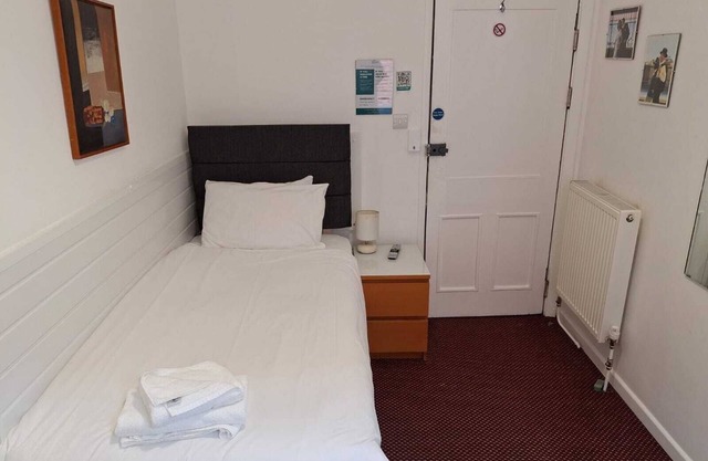 Ensuite single room