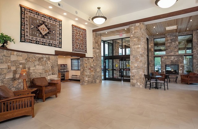 Ensuring a Very Comfortable & Memorable Stay! Outdoor Pool, Free Parking