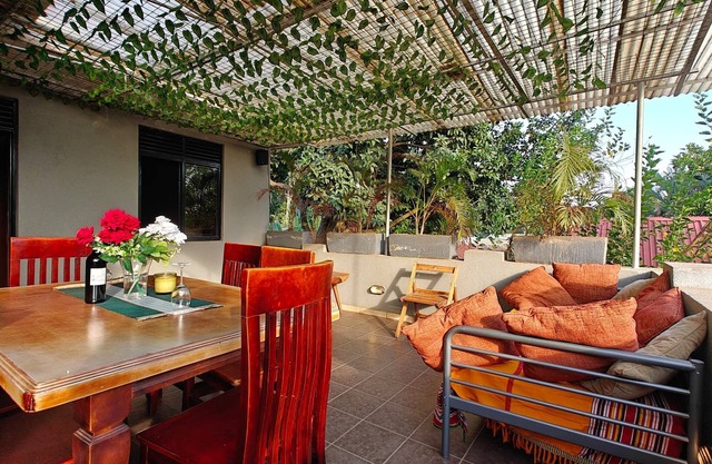 Entebbe Coffee Lodge