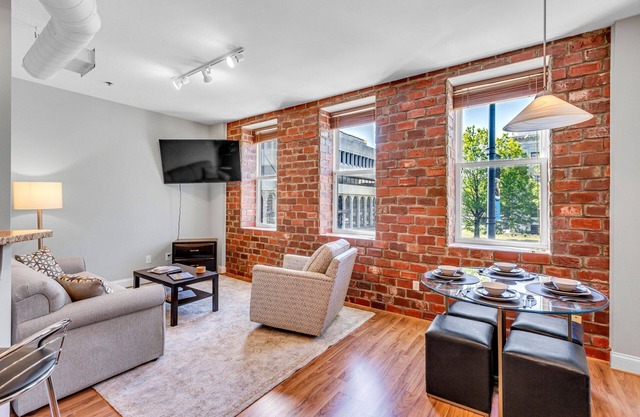 Entire Condo in the Heart of Downtown Greensboro!