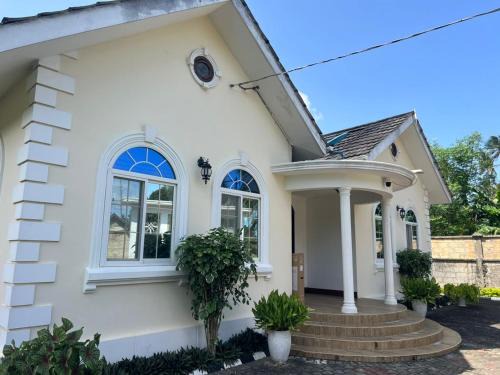 Entire Family home