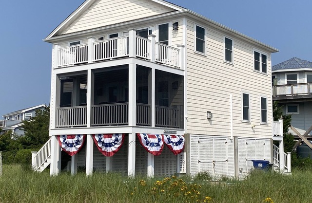 ENTIRE HOME CHARLESTOWN BEACH - BEACH HAVEN RI