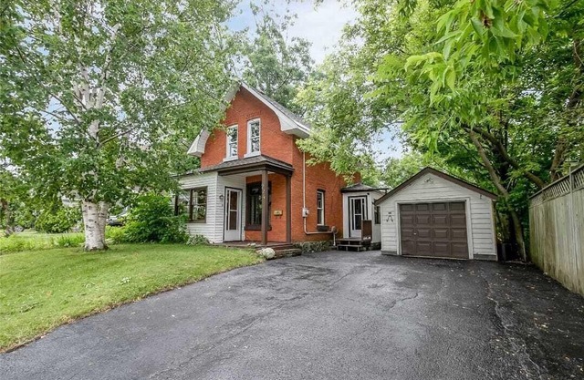 Entire Home in Midland with seasonal Cottage Patio Suite