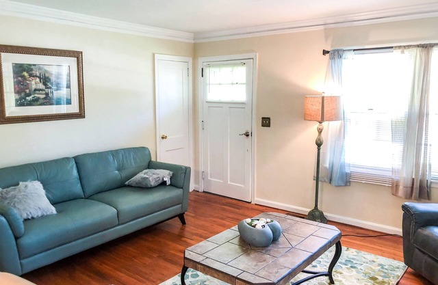 Entire House 2 Bedroom Near ATL airport
