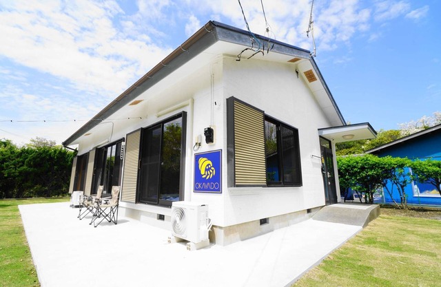 Entire house rental nestled in a quiet, lush area of Izu Oshima|BBQ & Bonfire available