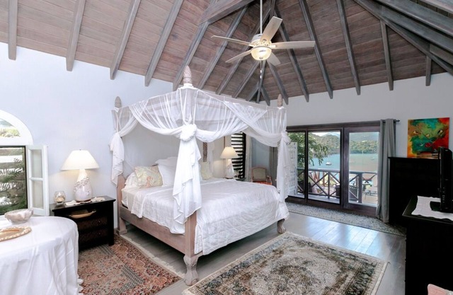 Entire Luxury Property, Villa +4 cottages, English Harbour, Moondance Antigua