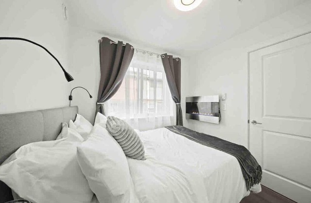 Entire NEW Cozy and Modern 2-storey HOUSE