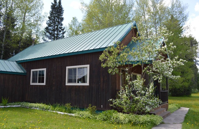 Entire Rustic House Close to Glacier Park Vacation