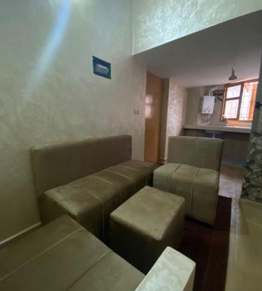 Entire studio close to Sale, Marina, beach and transportation
