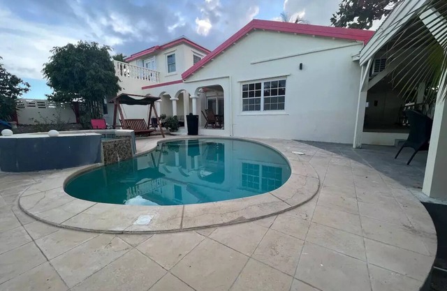 Entire Villa in Upper Prince Quarter, Sint Maarten