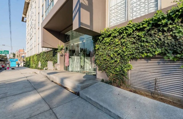 EPJ06- 1 BR/1 BTH - One Bedroom Apartment, Sleeps 2