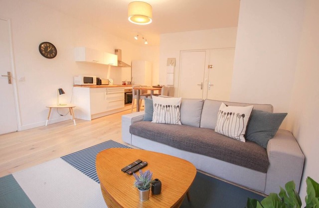 Equipped apartment premium location