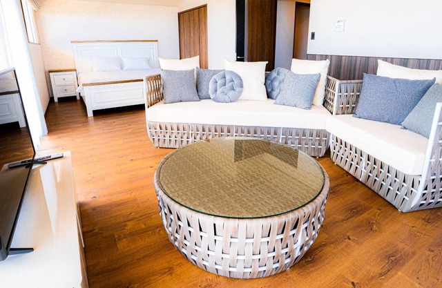 erase / Nanjo Okinawa